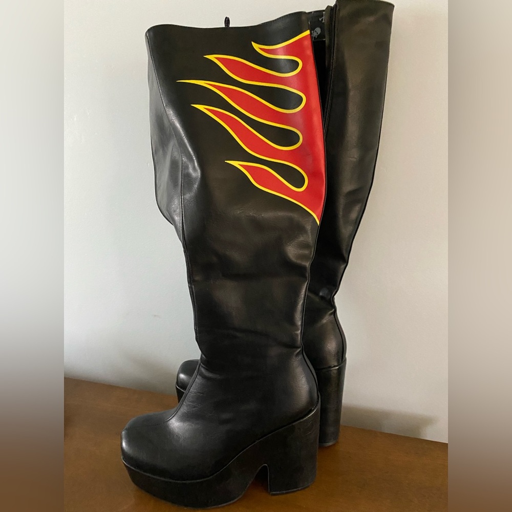 Lamoda raver platform boots new no box size 8